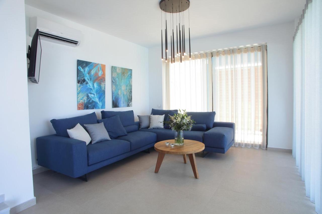 Capro - Milos Bay Villas Áyios Nikítas Exterior photo