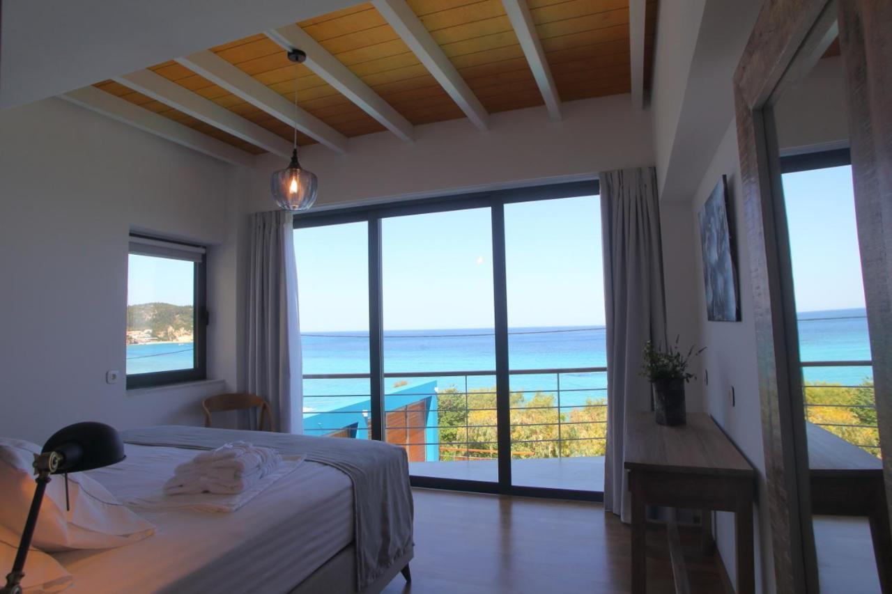 Capro - Milos Bay Villas Áyios Nikítas Exterior photo