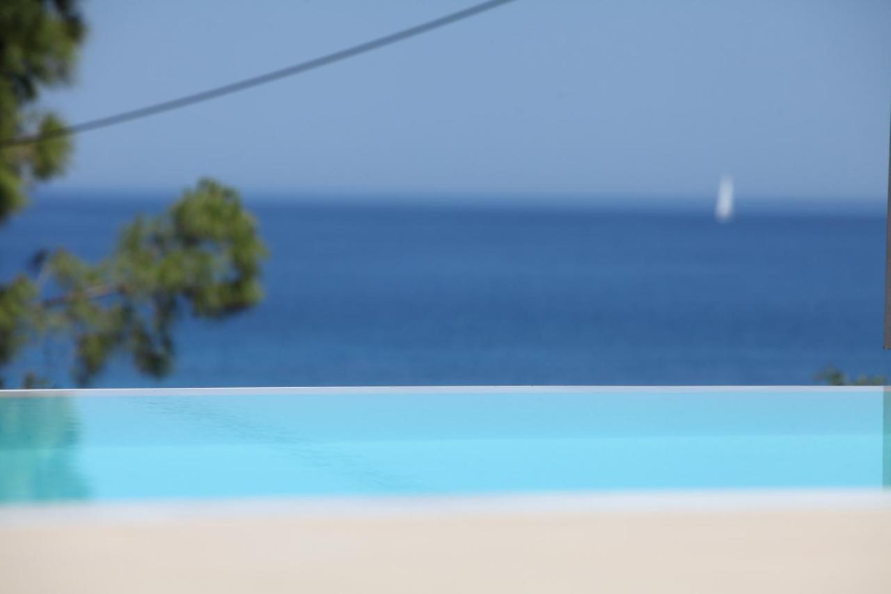 Capro - Milos Bay Villas Áyios Nikítas Exterior photo