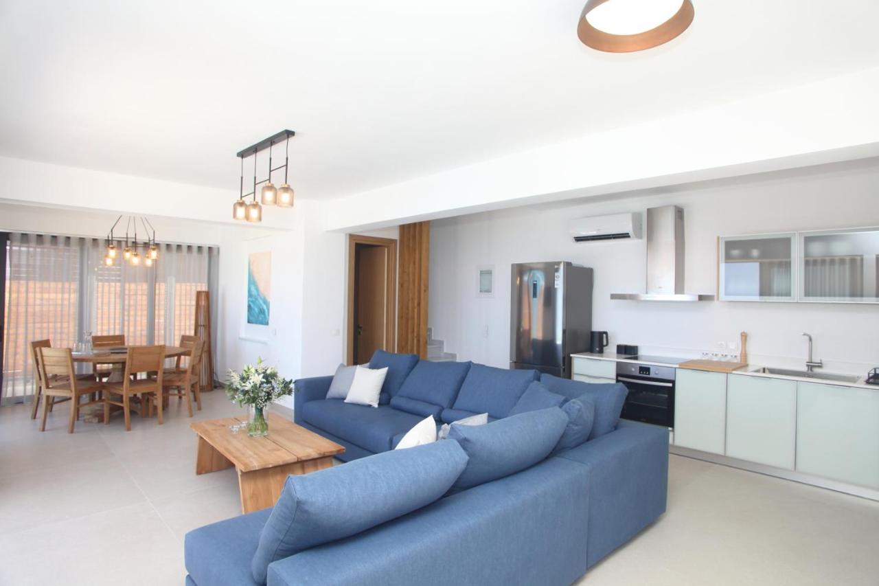 Capro - Milos Bay Villas Áyios Nikítas Exterior photo