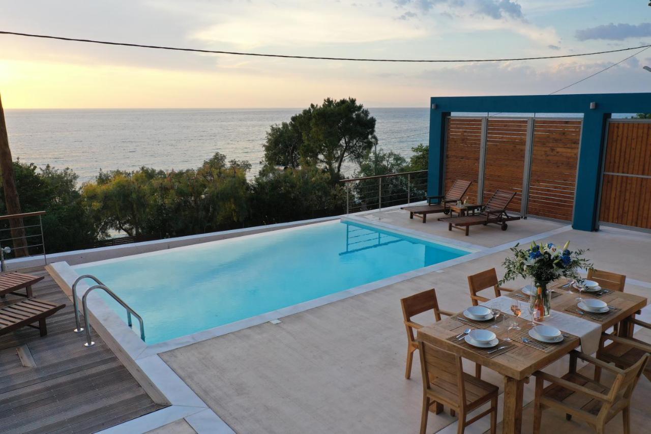 Capro - Milos Bay Villas Áyios Nikítas Exterior photo