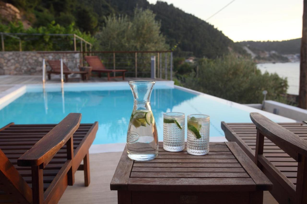 Capro - Milos Bay Villas Áyios Nikítas Exterior photo